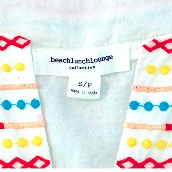 BeachLunchLounge Size Small White Cotton V-Neck Boho Embroidered Popover Top - Picture 5 of 5